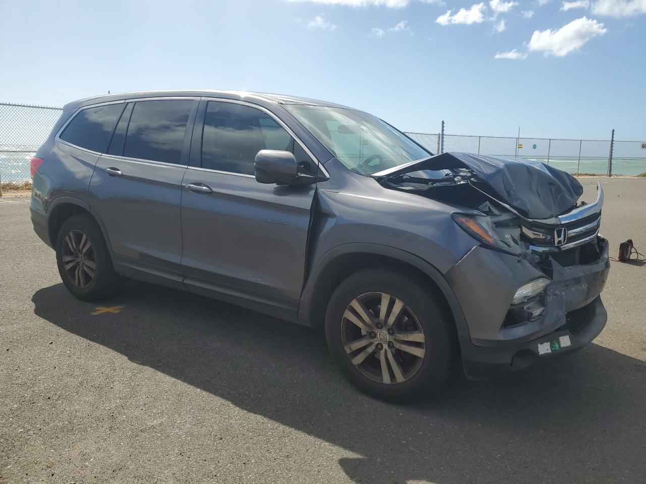 2017 Honda Pilot Ex - Image 4