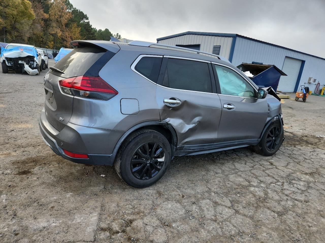 2020 Nissan Rogue S - Фото 3