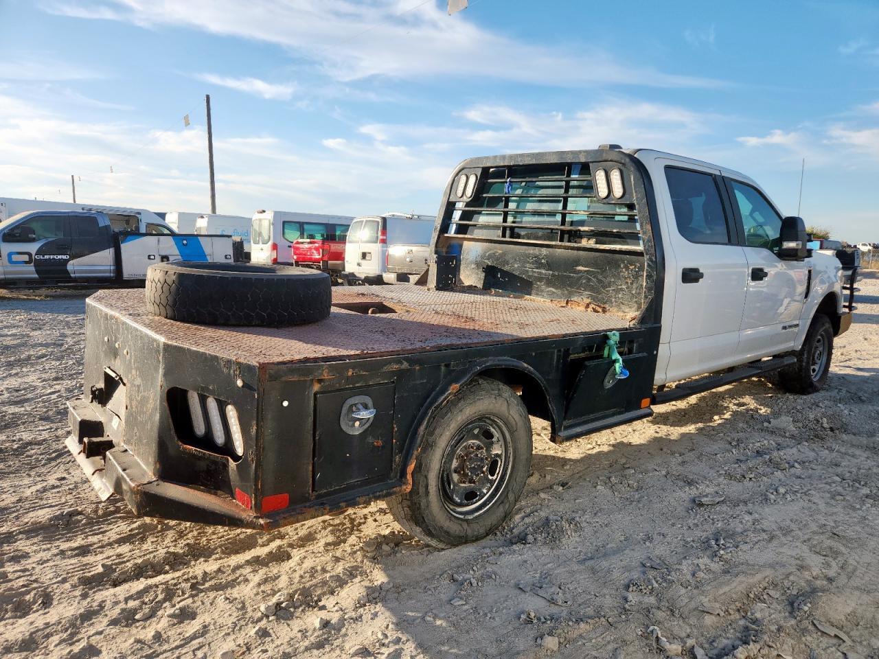 2022 Ford F250 Super - Image 3
