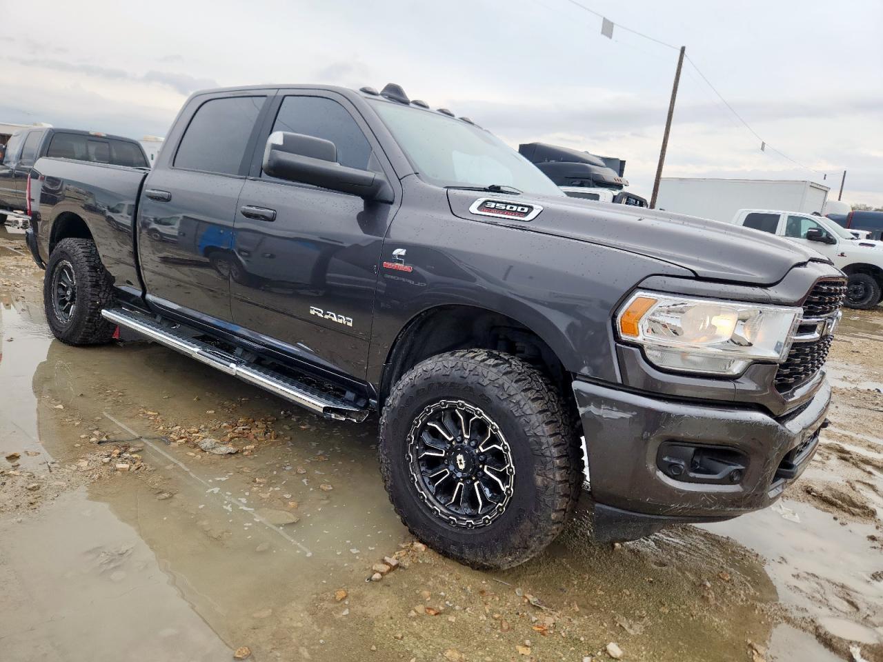 2022 Ram 3500 Big Horn/Lone Star - Image 4