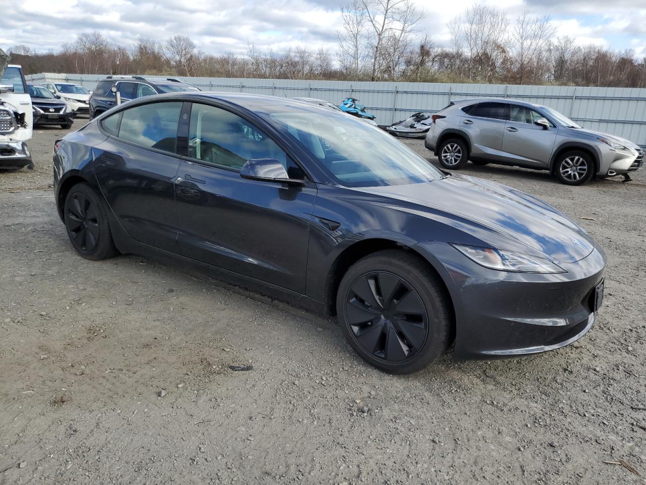 2025 Tesla Model 3 - Image 4