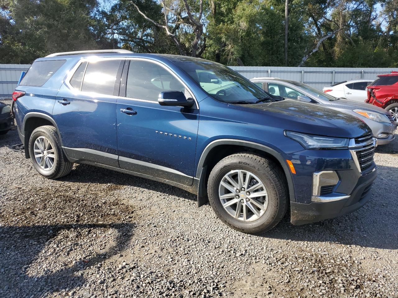 2022 Chevrolet Traverse Lt - Фото 4