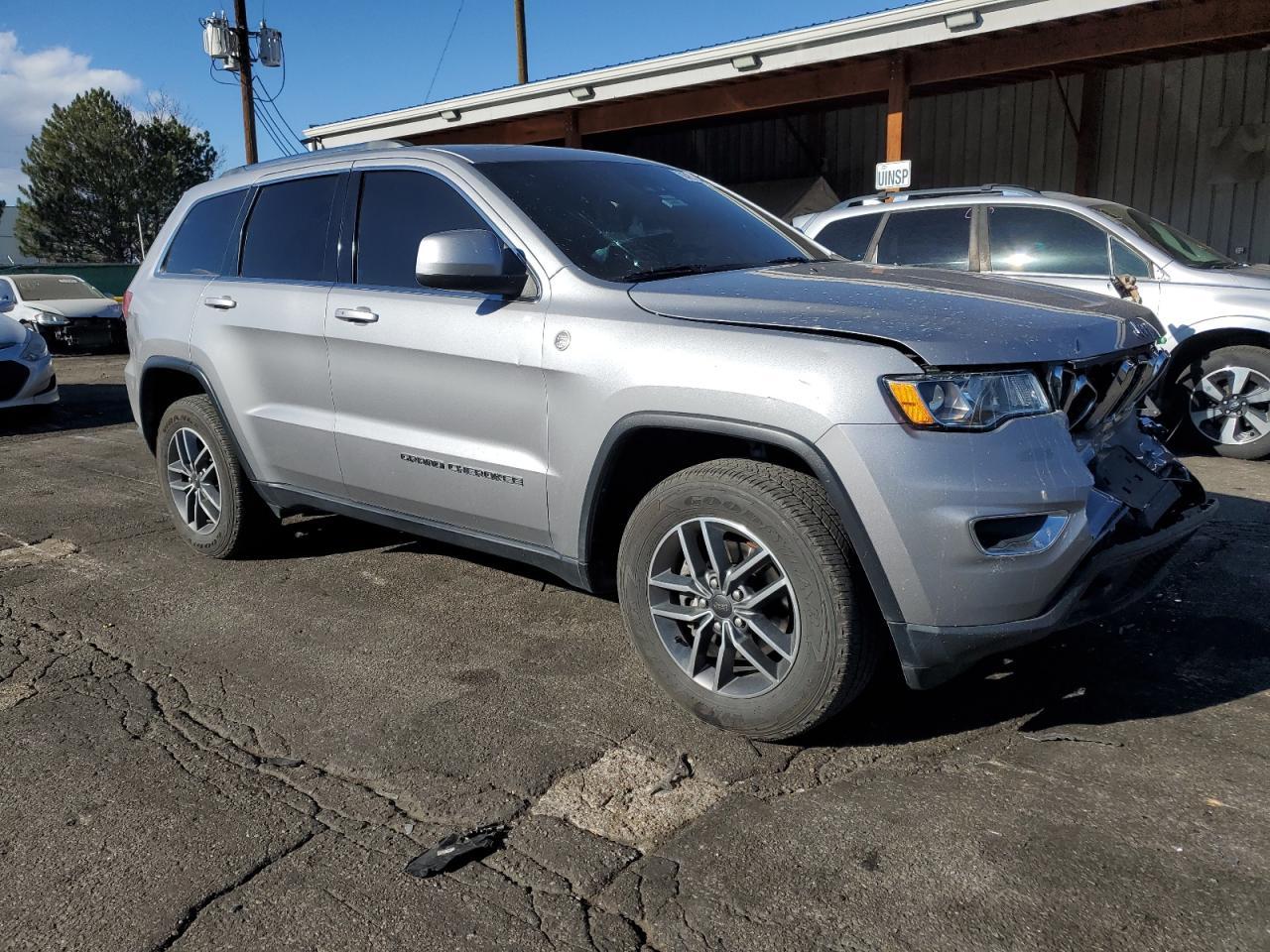 2020 Jeep Grand Cherokee Laredo - Фото 4
