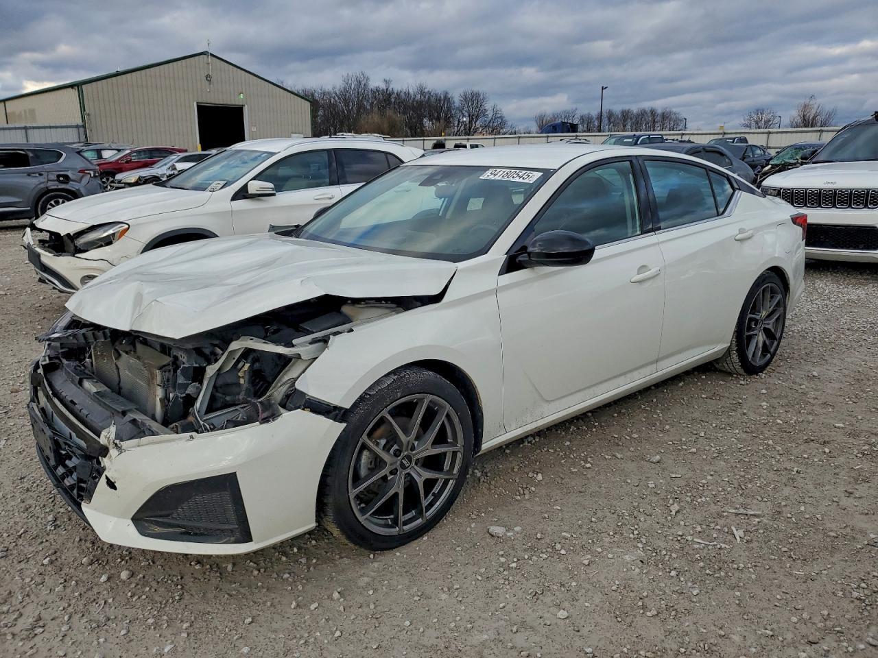 2023 Nissan Altima Sr