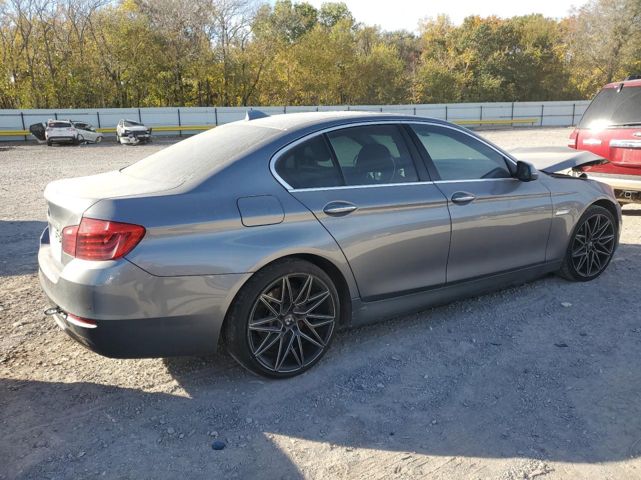 2016 BMW 528 I - Image 3