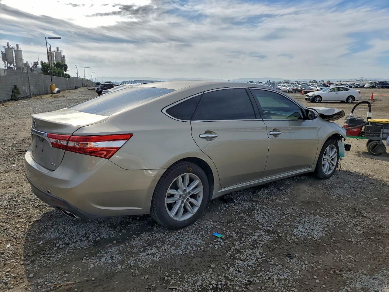 2013 Toyota Avalon Base - Фото 3