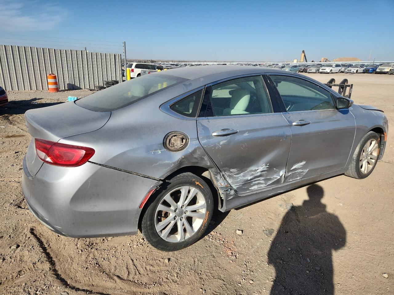 2016 Chrysler 200 Limited - Фото 3