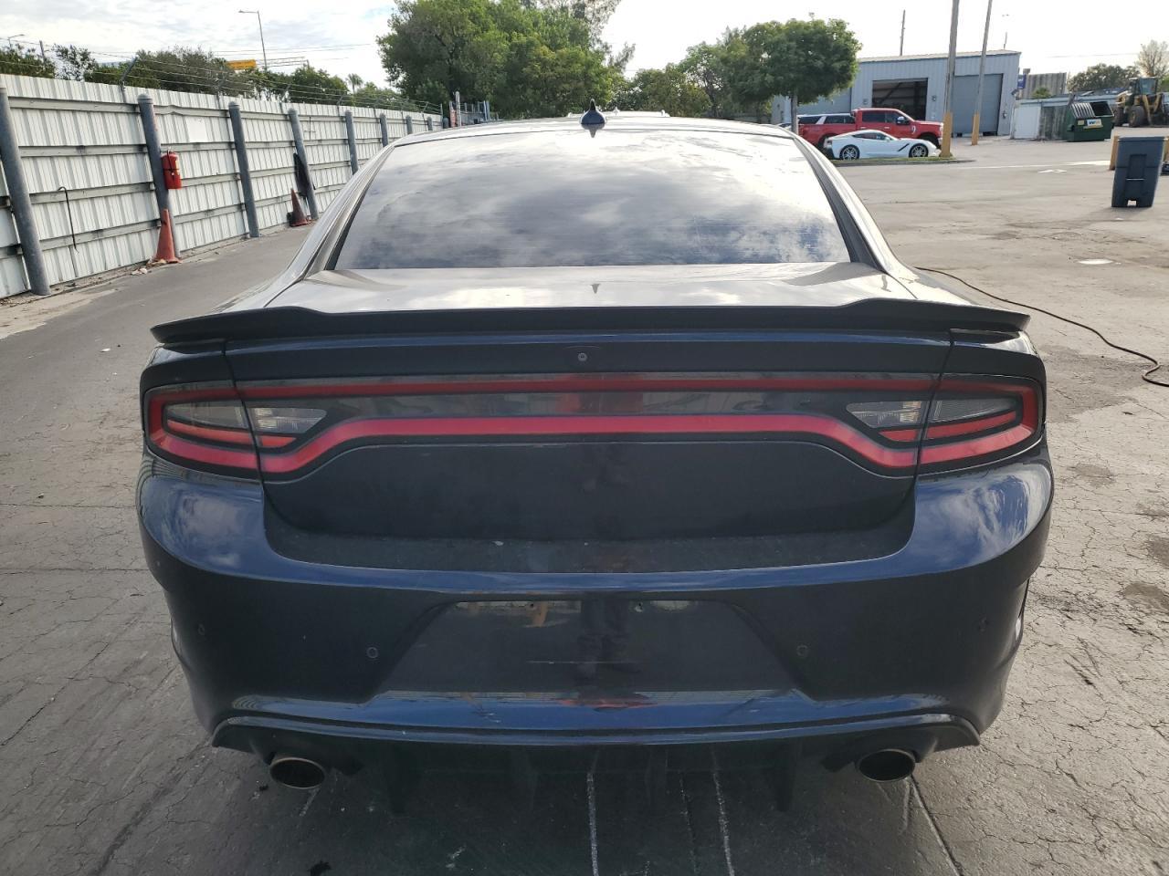 2018 Dodge Charger R/T 392 - Image 6