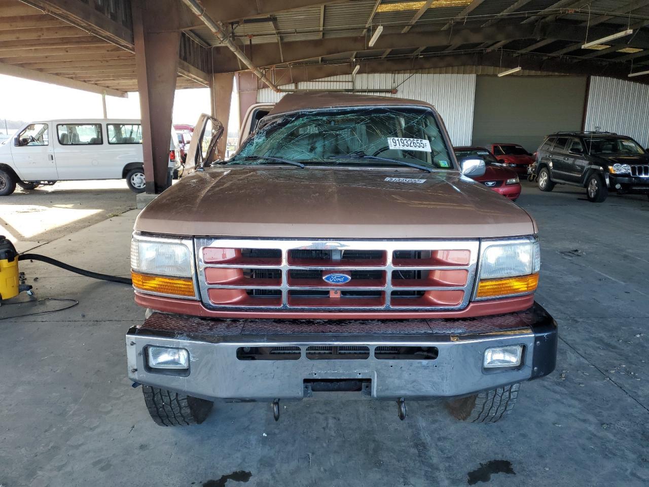 1995 Ford F250 - Фото 5