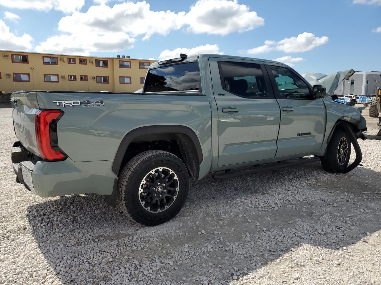 2025 Toyota Tundra Crewmax Sr - Фото 3