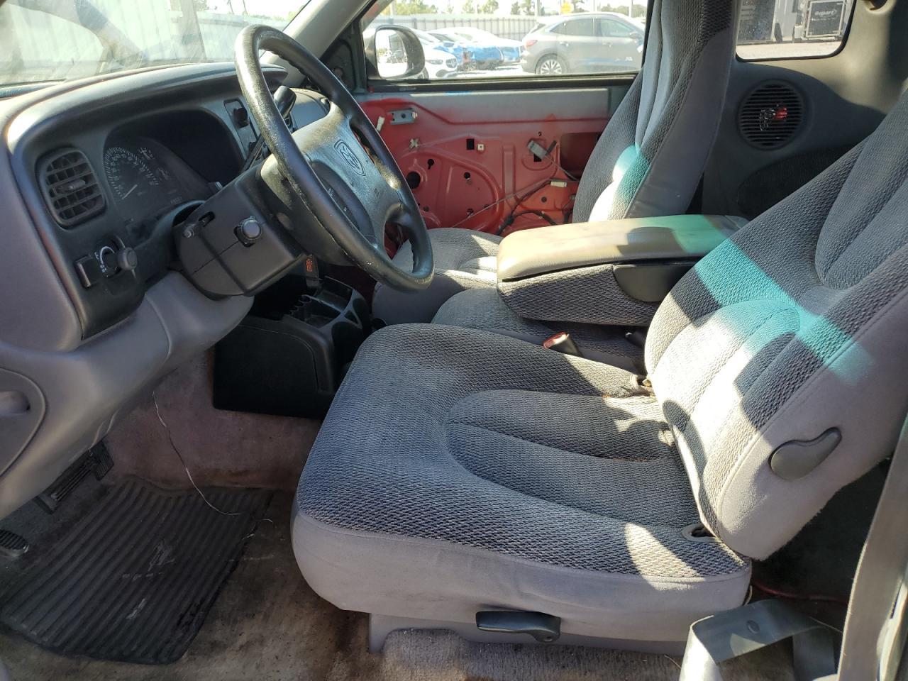 1997 Dodge Dakota - Image 7