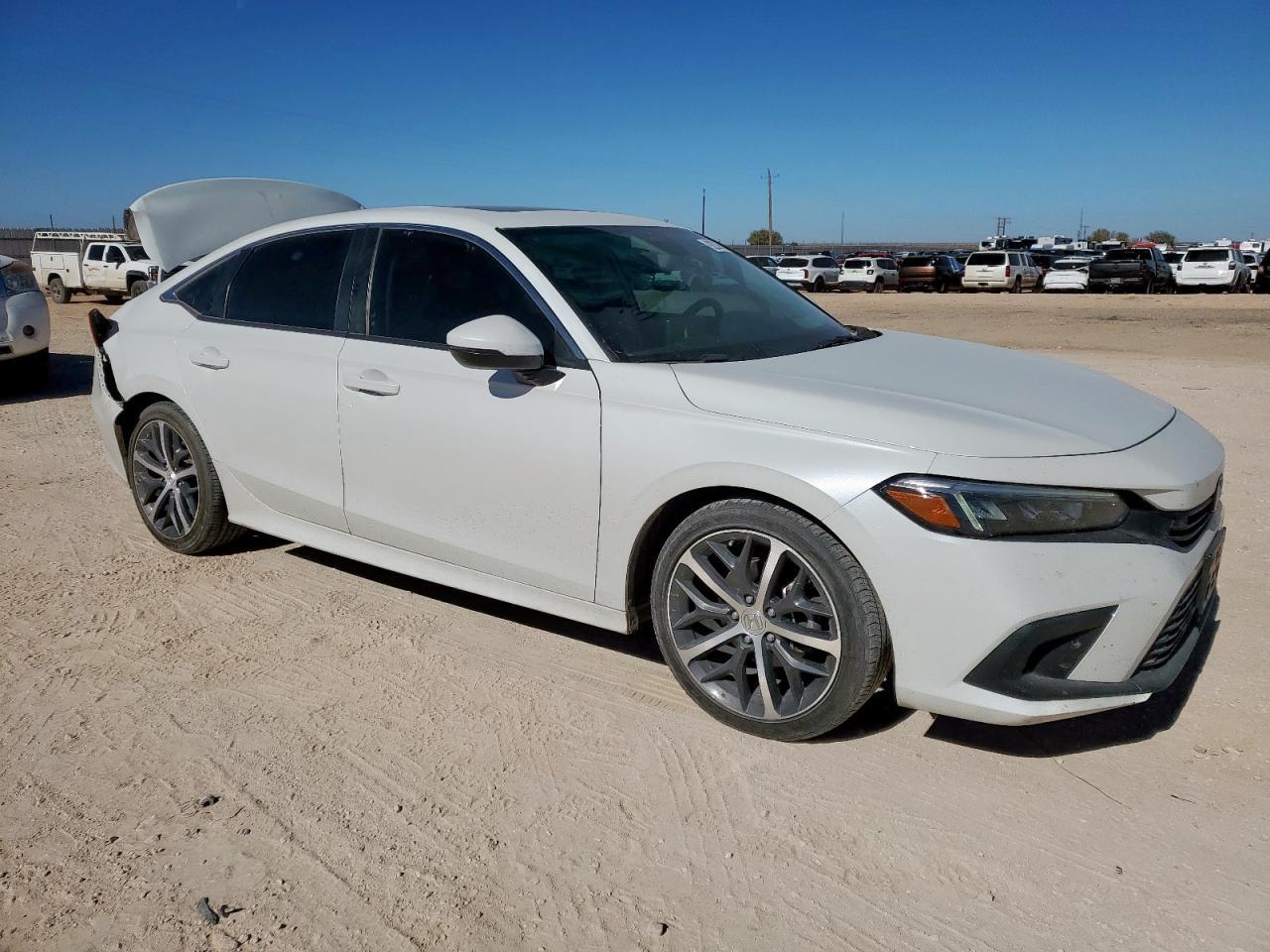 2023 Honda Civic Touring - Image 4