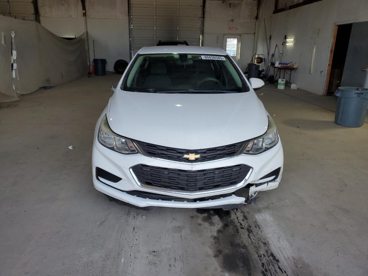 2018 Chevrolet Cruze Ls - Image 5