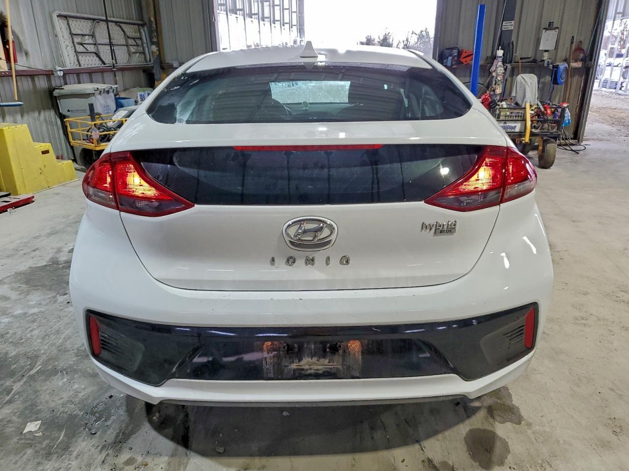 2018 Hyundai Ioniq Blue - Фото 6