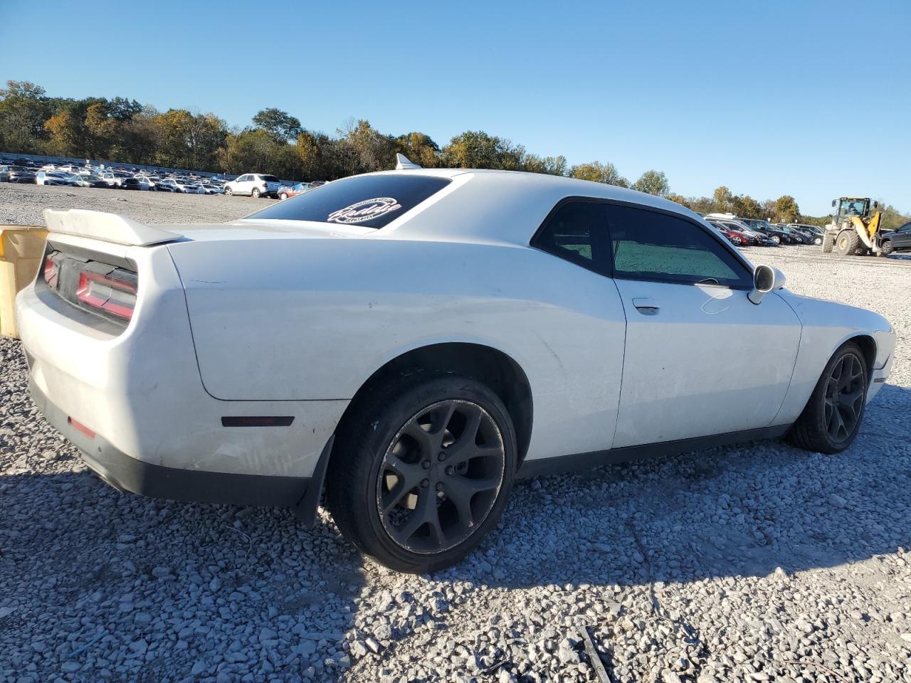 2015 Dodge Challenger Sxt Plus - Image 3