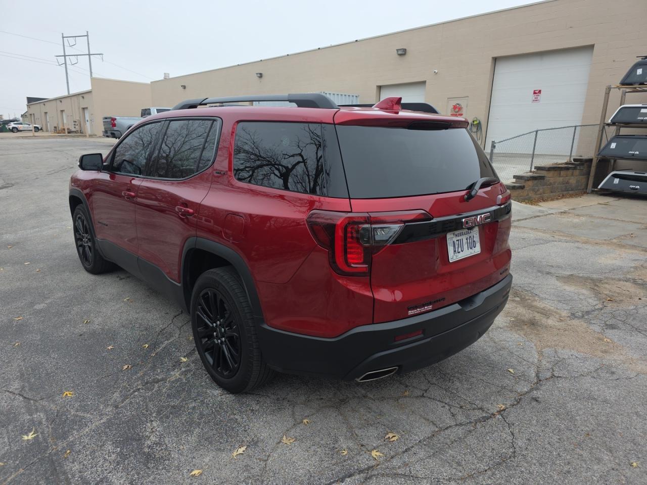 2023 GMC Acadia Slt - Фото 3
