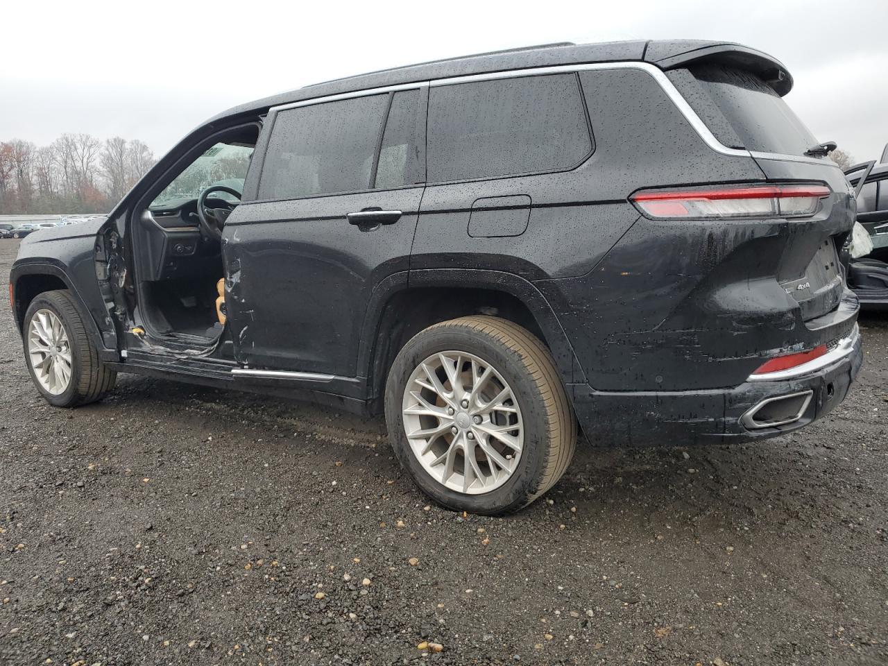 2021 Jeep Grand Cherokee L Summit - Image 2