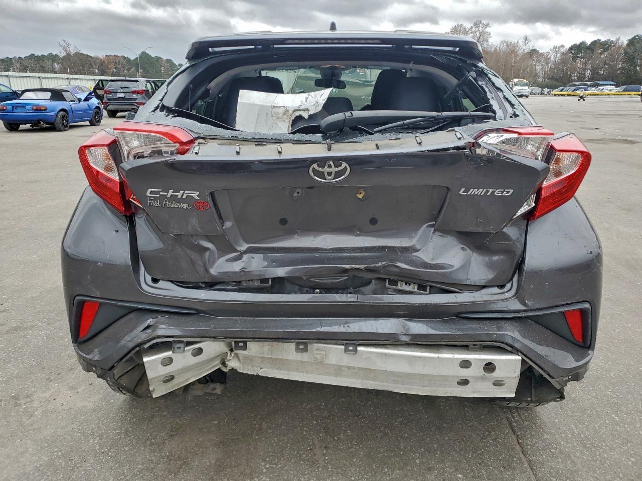 2022 Toyota C-Hr Xle - Фото 6