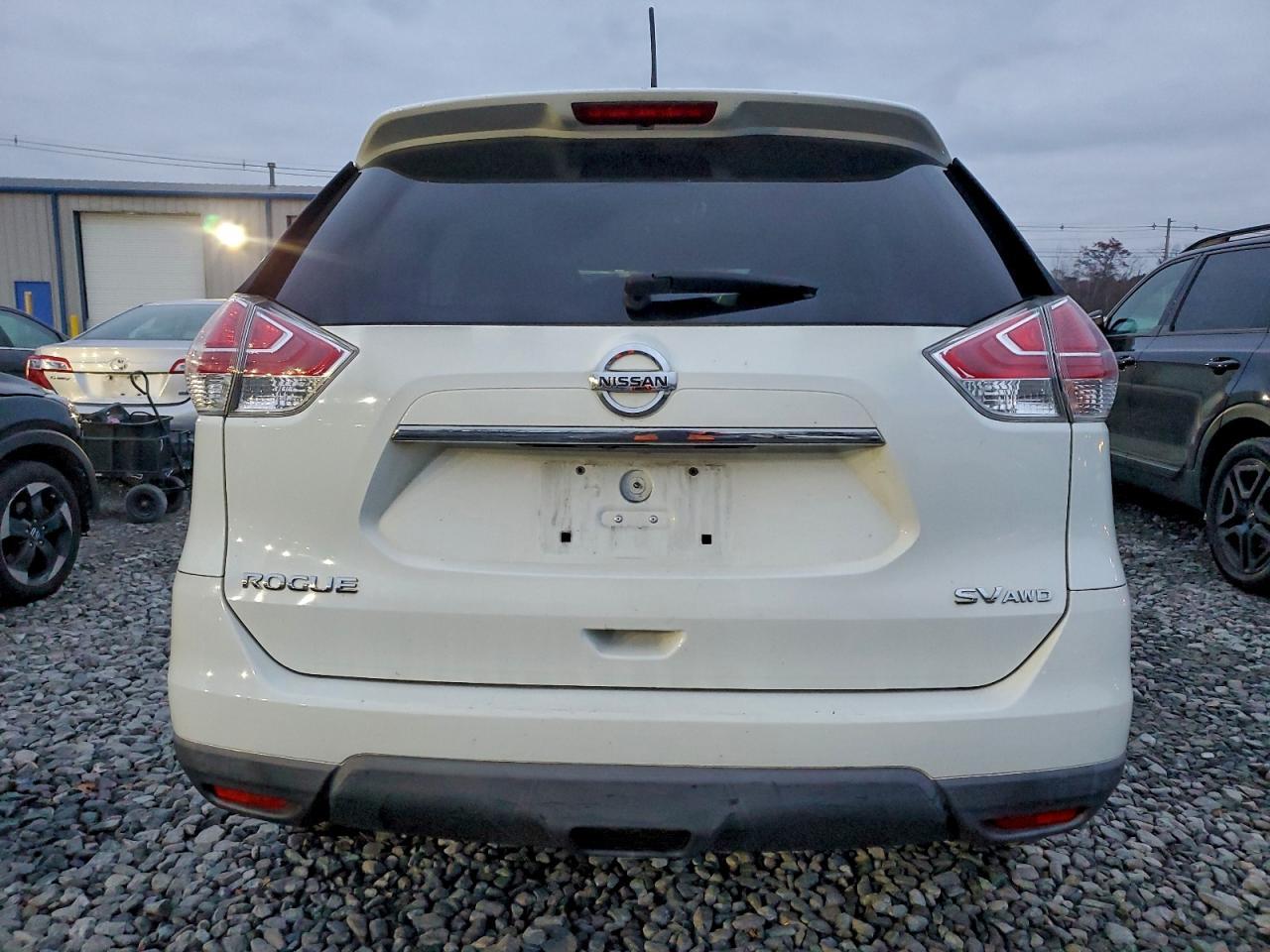 2016 Nissan Rogue S - Image 6