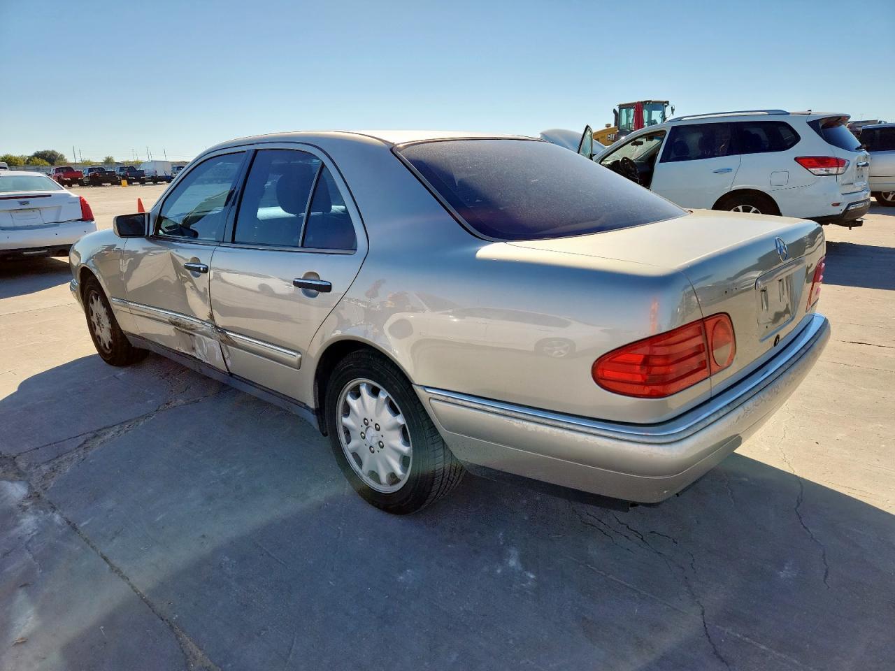 1999 Mercedes-Benz E 320 - Image 2