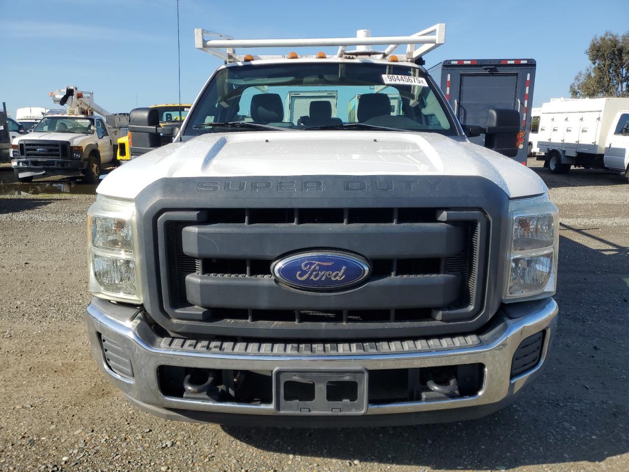 2015 Ford F350 Super Duty - Фото 5