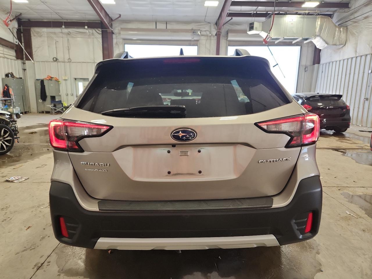 2020 Subaru Outback Limited - Фото 6