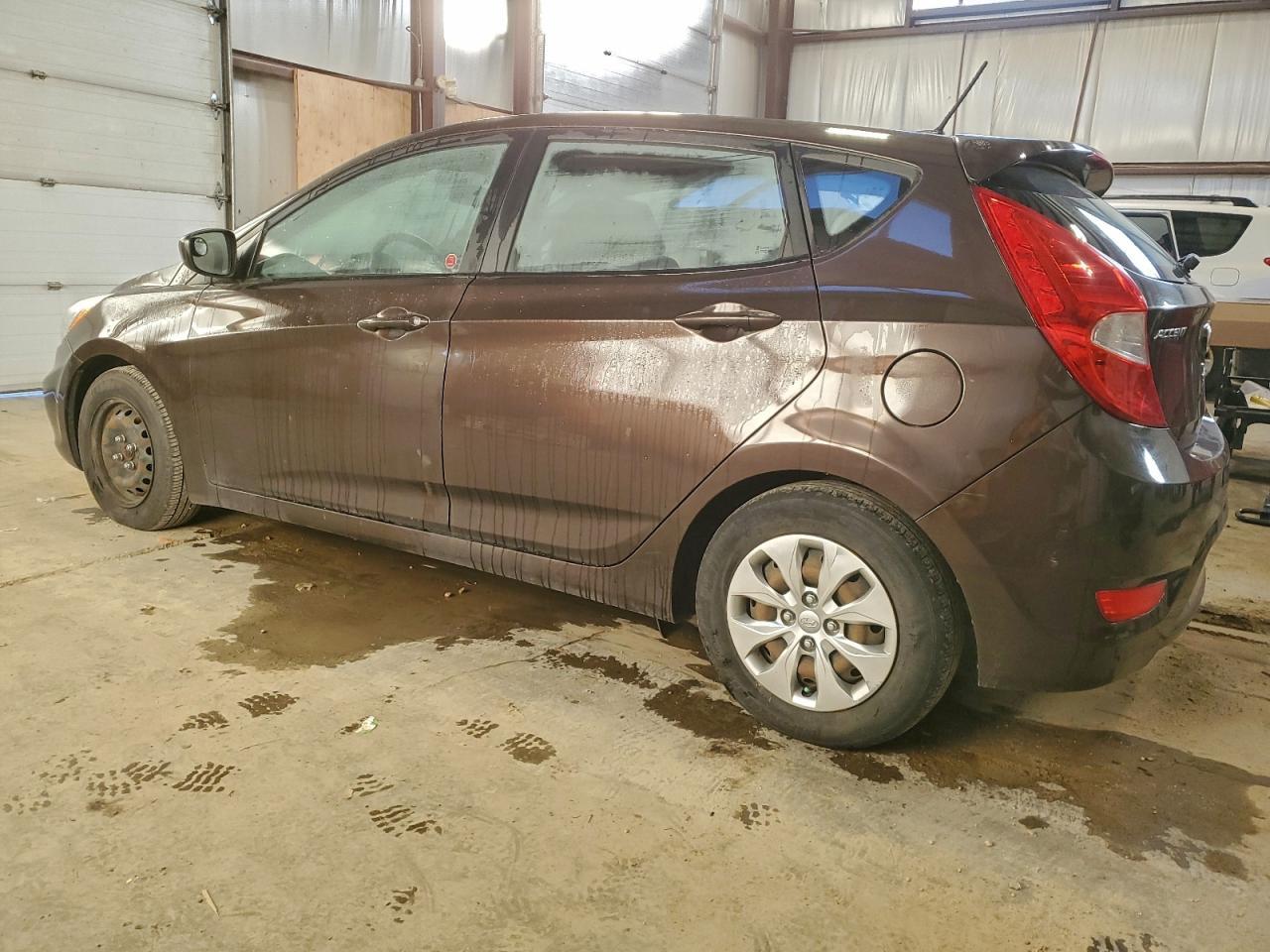 2016 Hyundai Accent Se - Фото 2