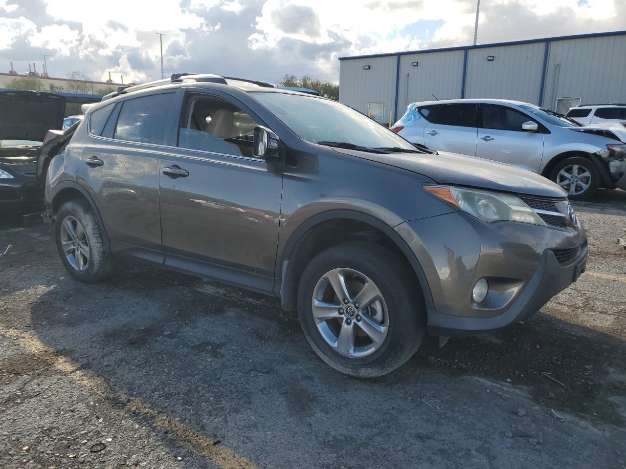 2015 Toyota Rav4 Xle - Фото 4