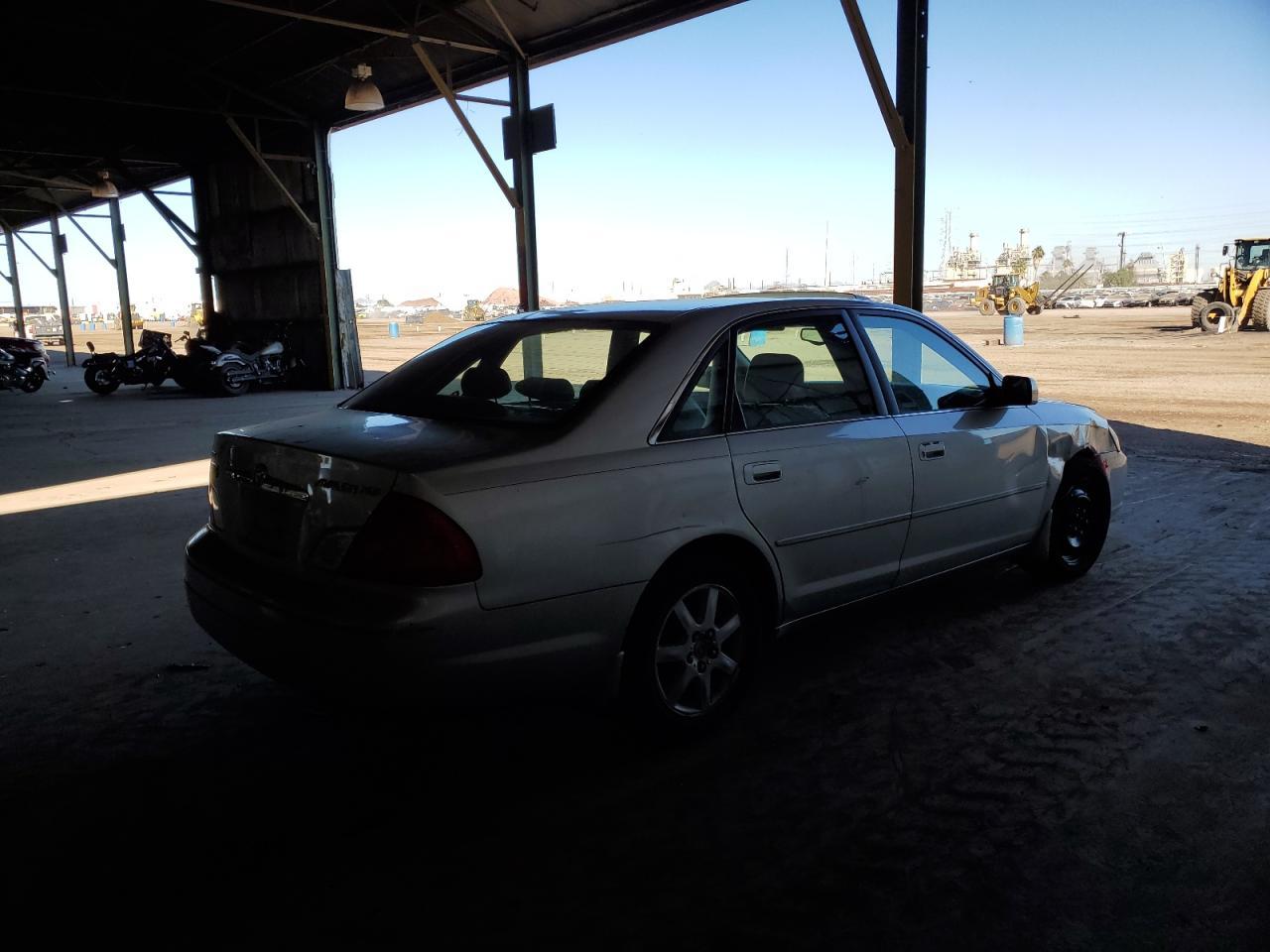 2000 Toyota Avalon Xl - Фото 3