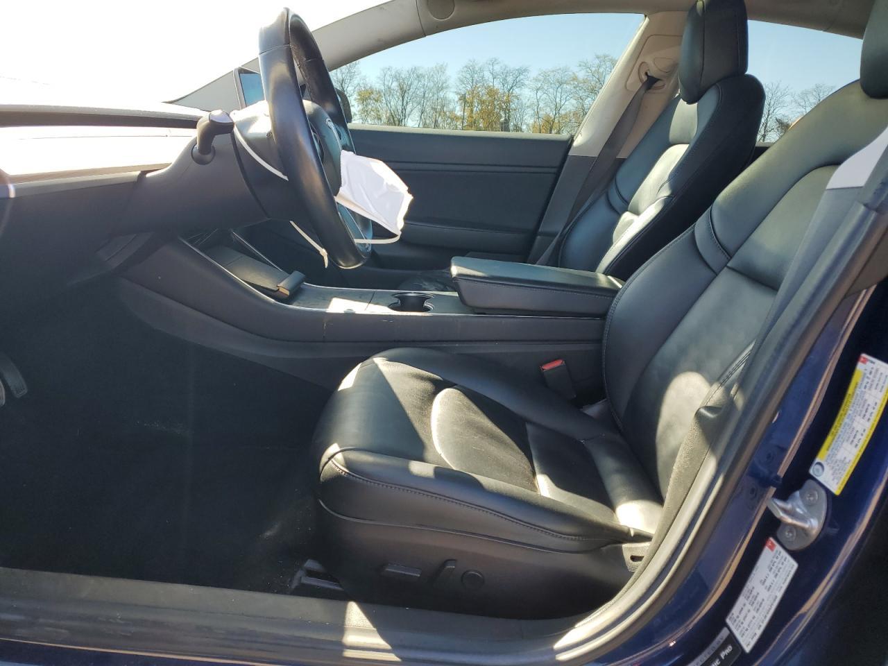 2018 Tesla Model 3 - Фото 7