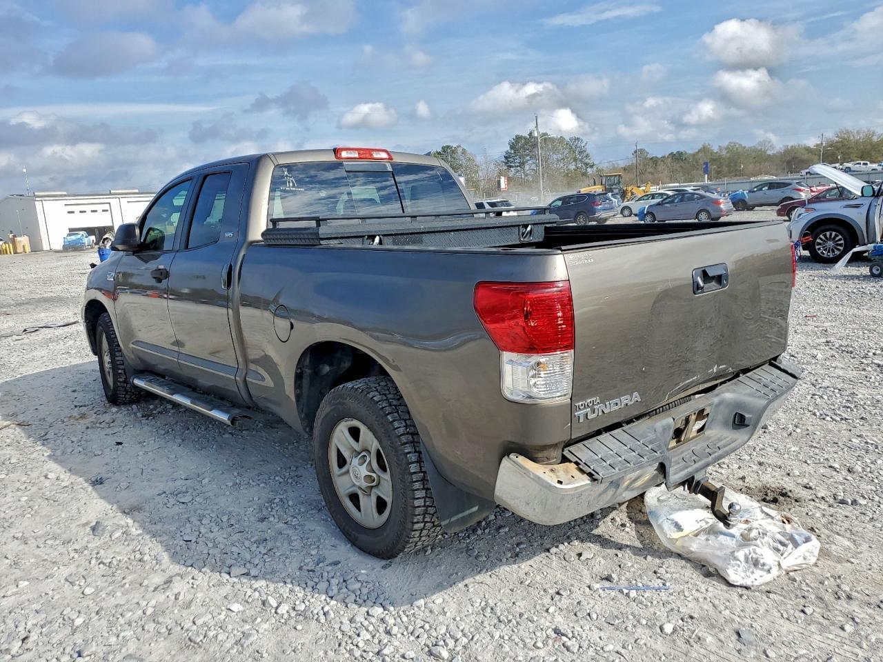 2013 Toyota Tundra Double Cab Sr5 - Image 2