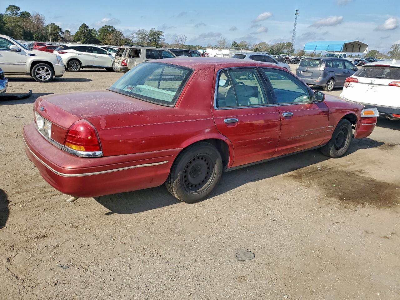 1999 Ford Crown Victoria Lx - Image 3
