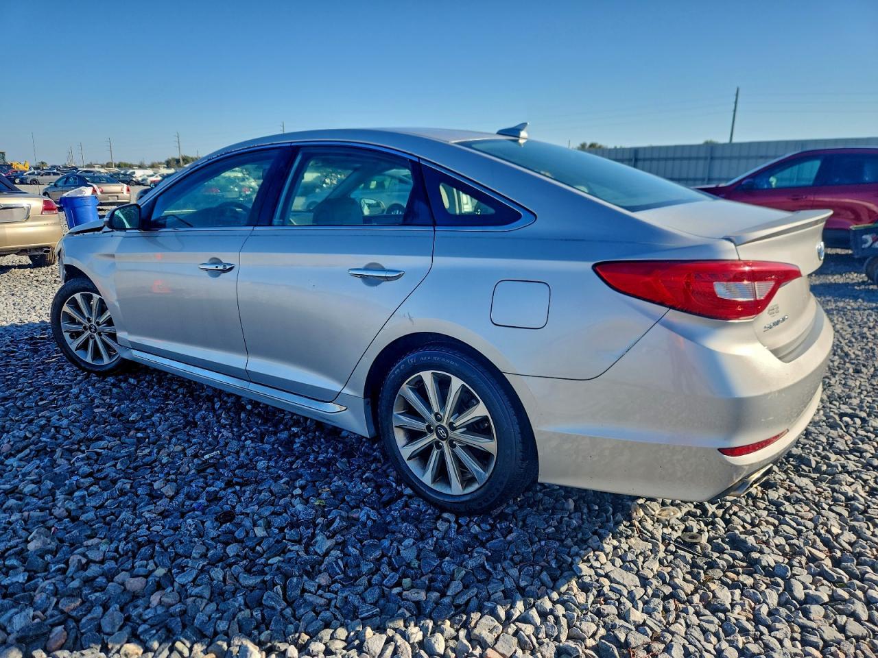 2016 Hyundai Sonata Sport - Image 2
