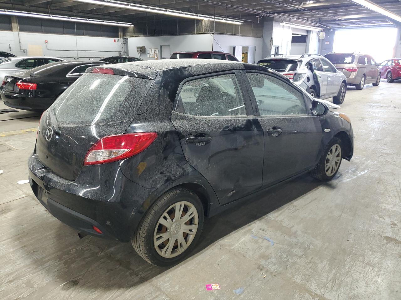 2012 Mazda Mazda2 - Фото 3