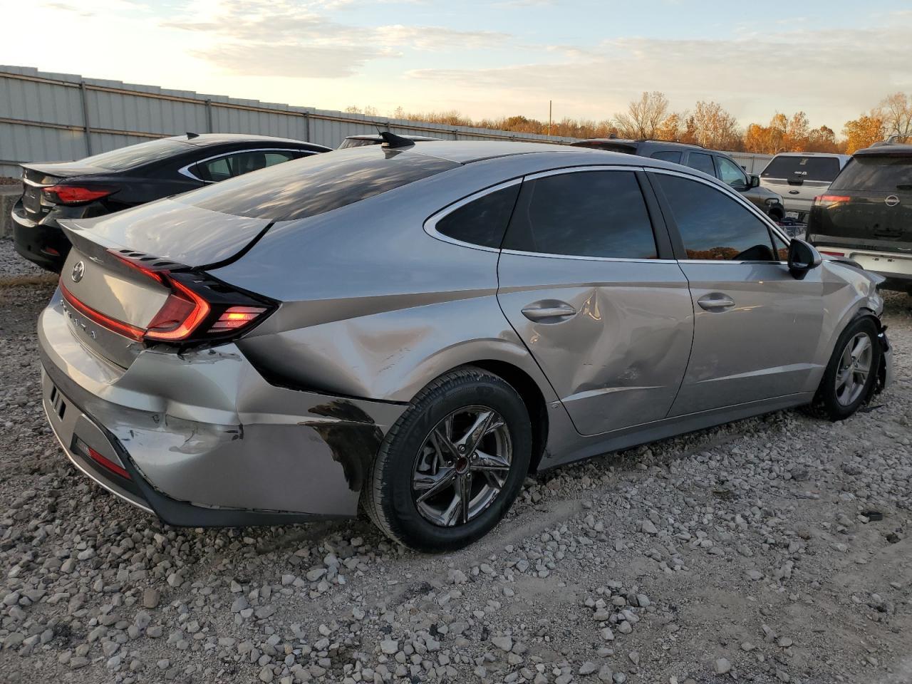 2021 Hyundai Sonata Se - Image 3