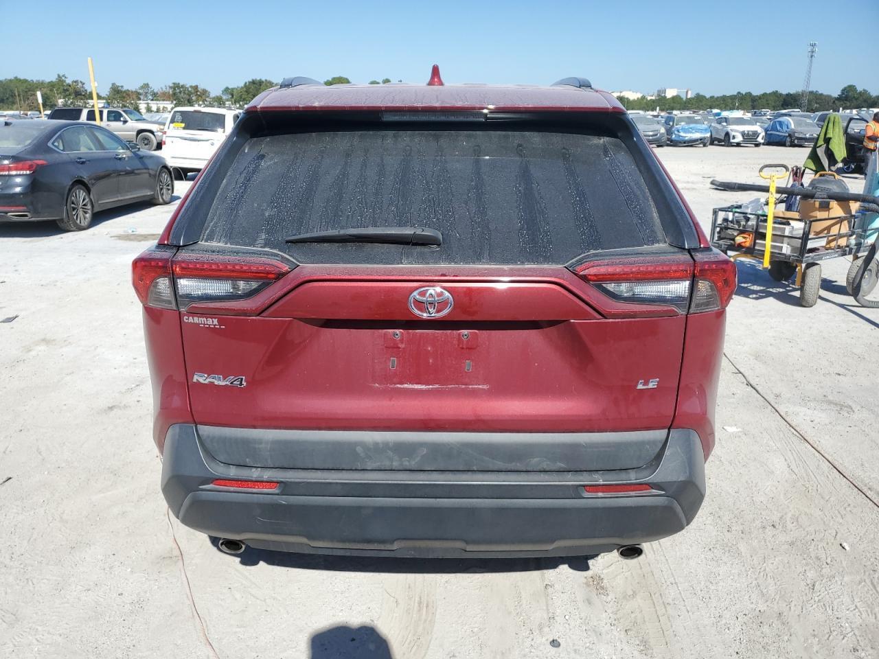 2021 Toyota Rav4 Le - Фото 6