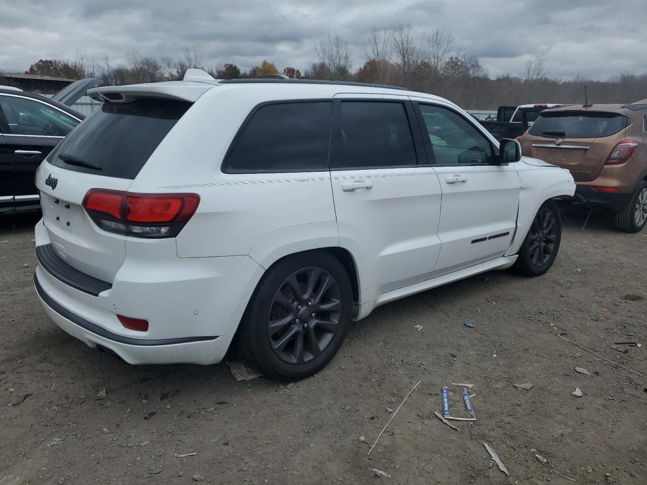 2018 Jeep Grand Cherokee Overland - Фото 3