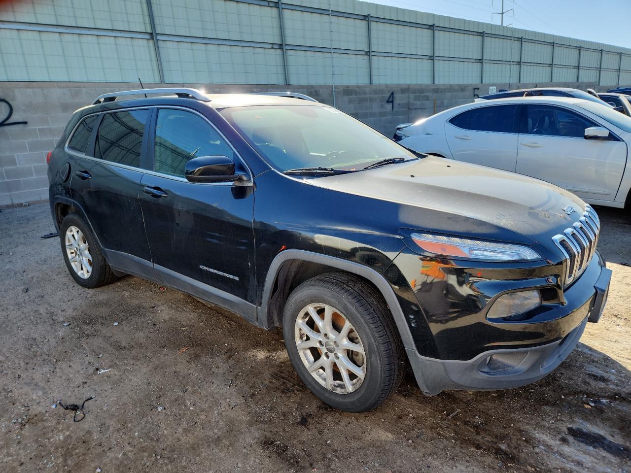 2017 Jeep Cherokee Latitude - Фото 4