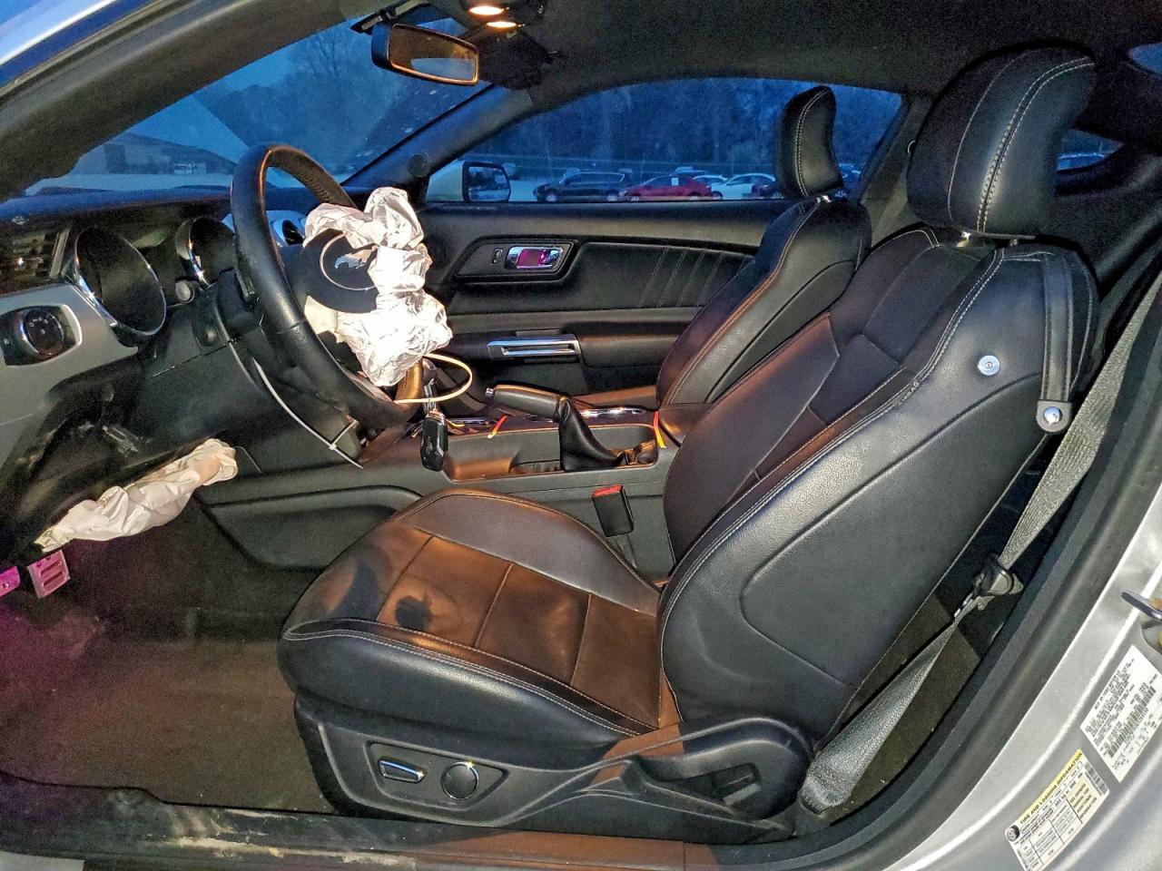 2016 Ford Mustang - Image 7