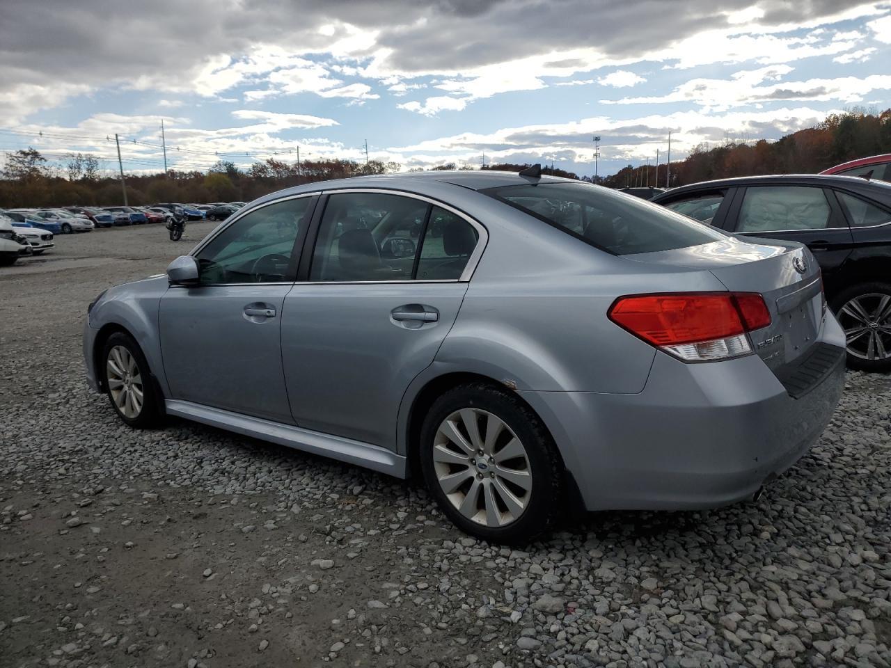 2012 Subaru Legacy 3.6R Limited - Фото 2