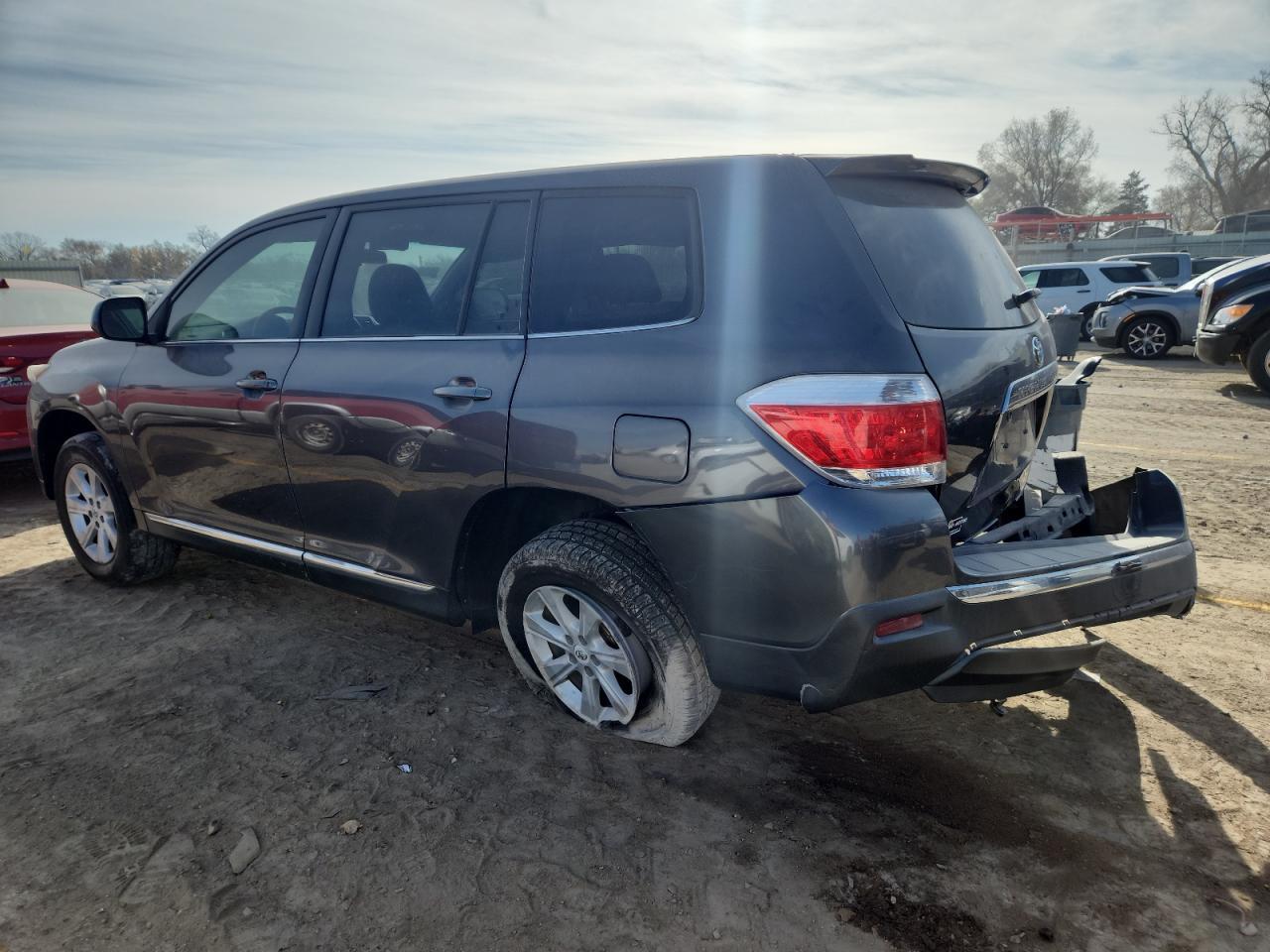 2013 Toyota Highlander Base - Фото 2