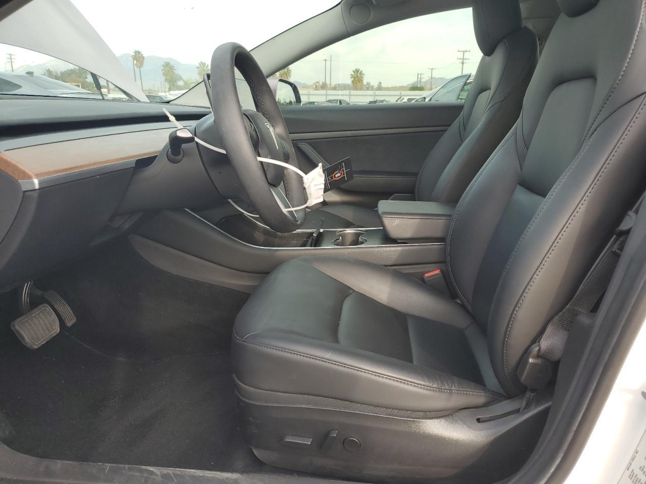 2020 Tesla Model 3 - Фото 7
