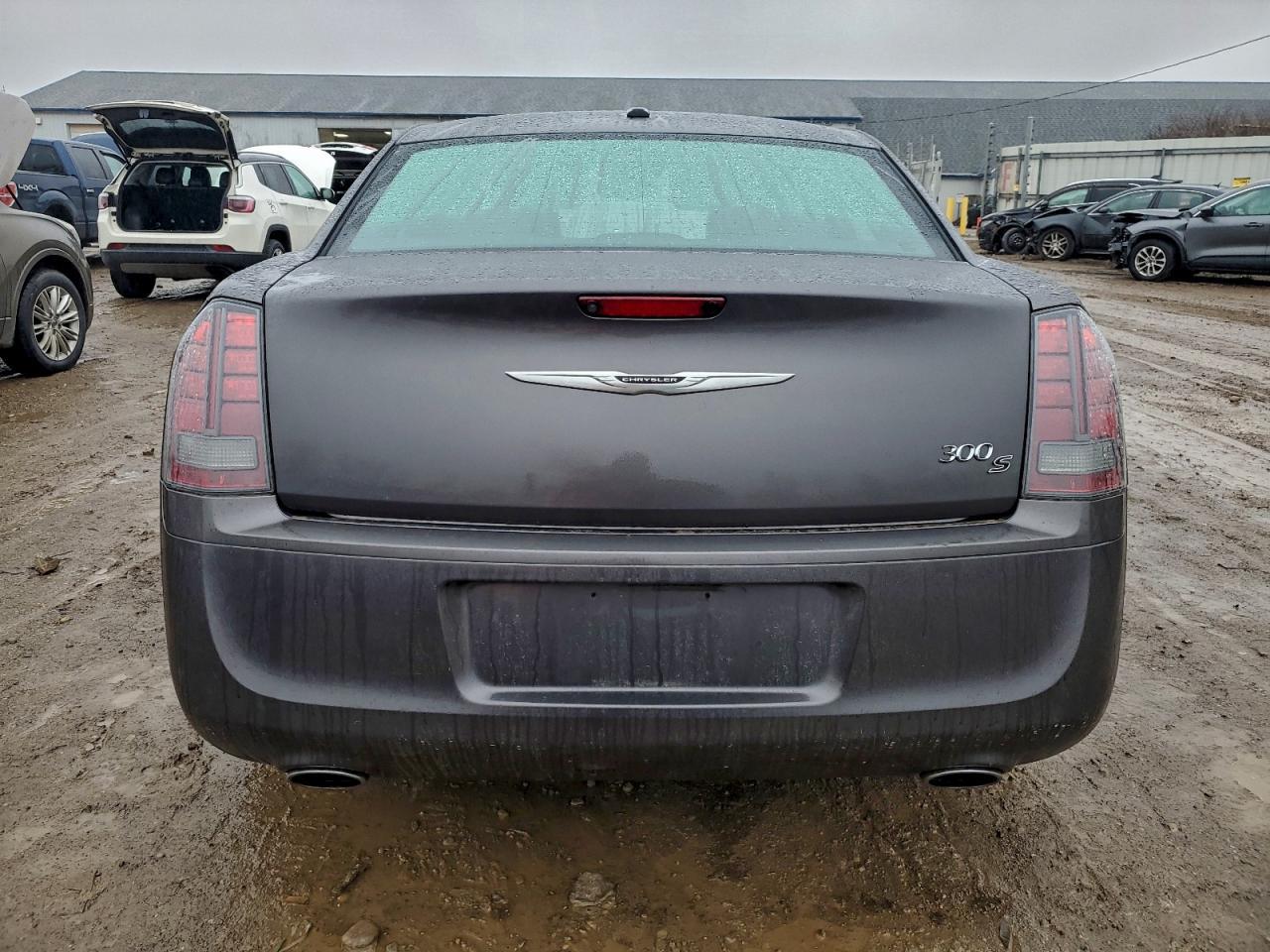 2014 Chrysler 300 S - Image 6