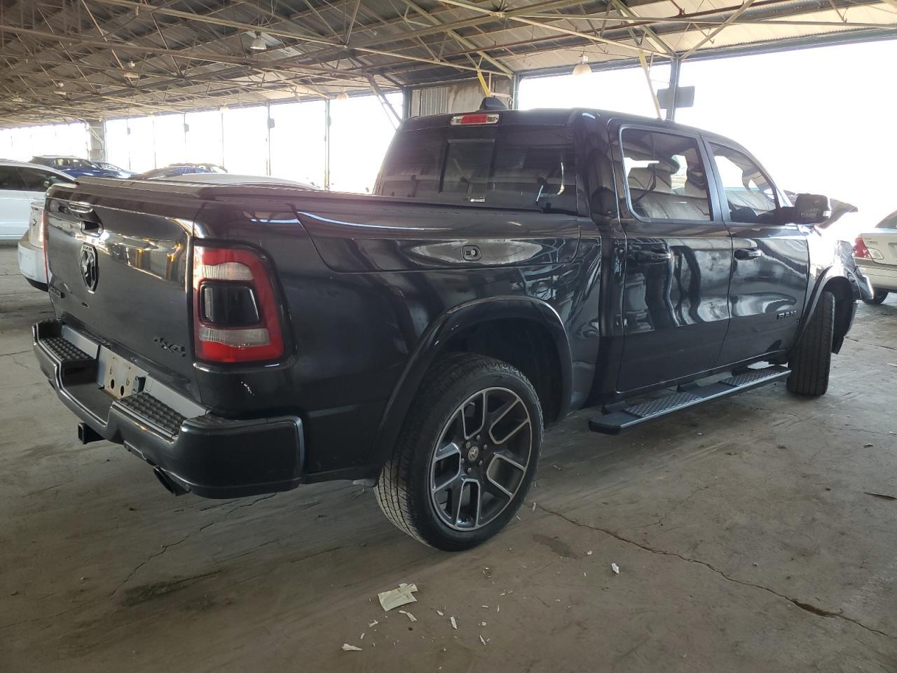 2019 Ram 1500 Laramie - Фото 3