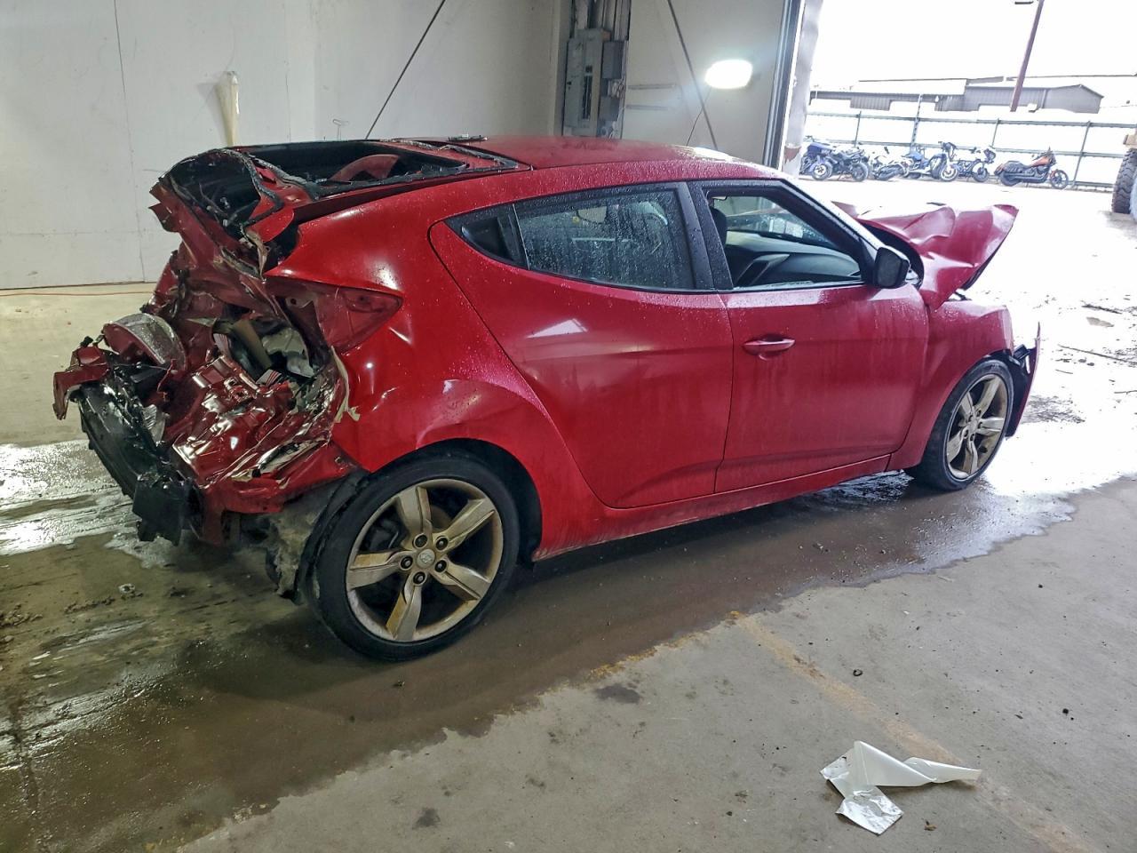 2015 Hyundai Veloster - Image 3
