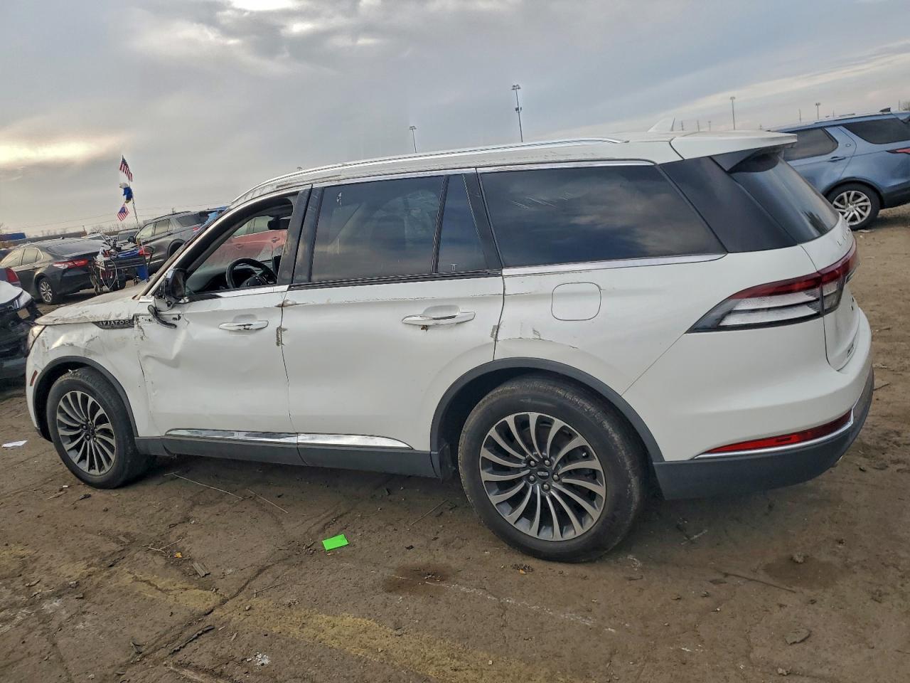 2023 Lincoln Aviator Reserve - Фото 2