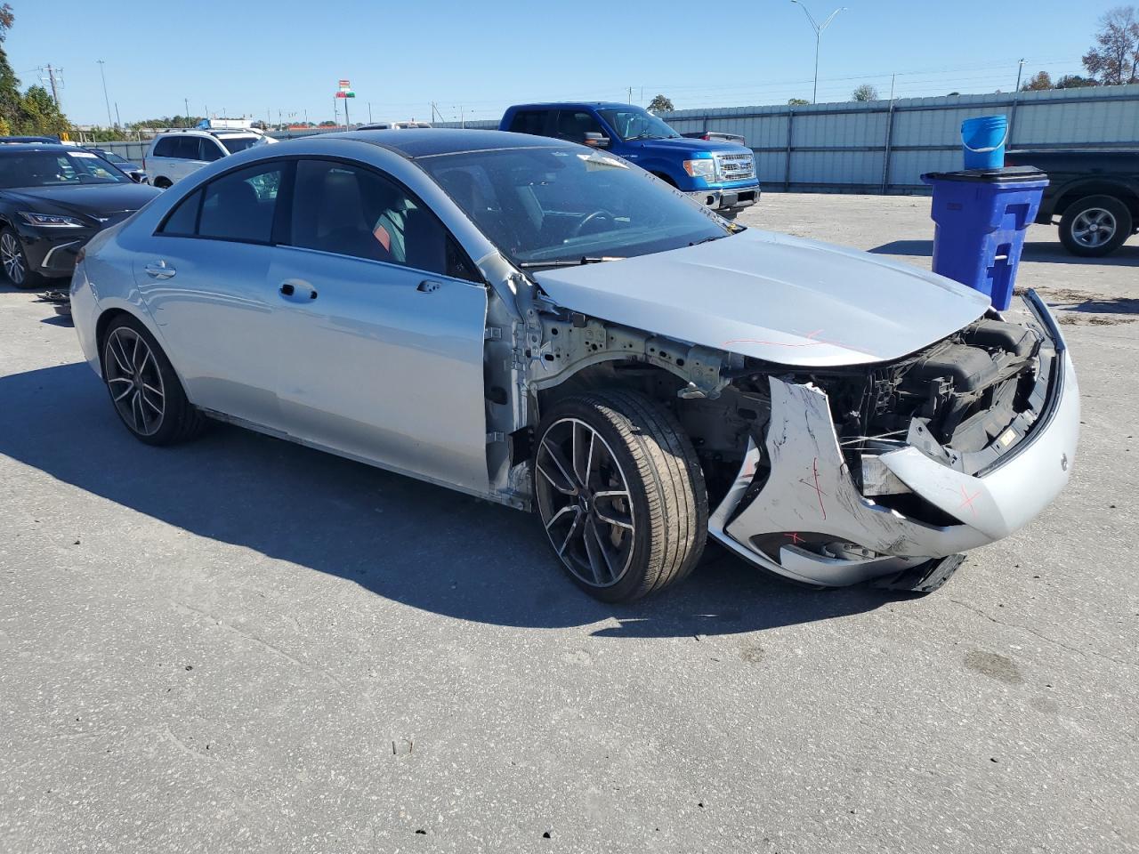 2022 Mercedes-Benz Cla Amg 35 4Matic - Фото 4