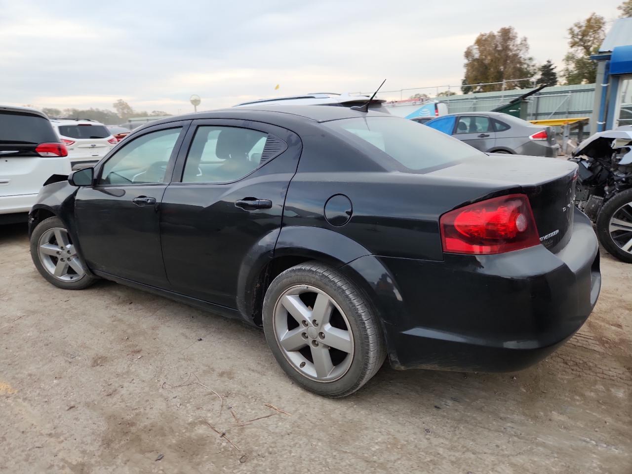 2012 Dodge Avenger Se - Image 2