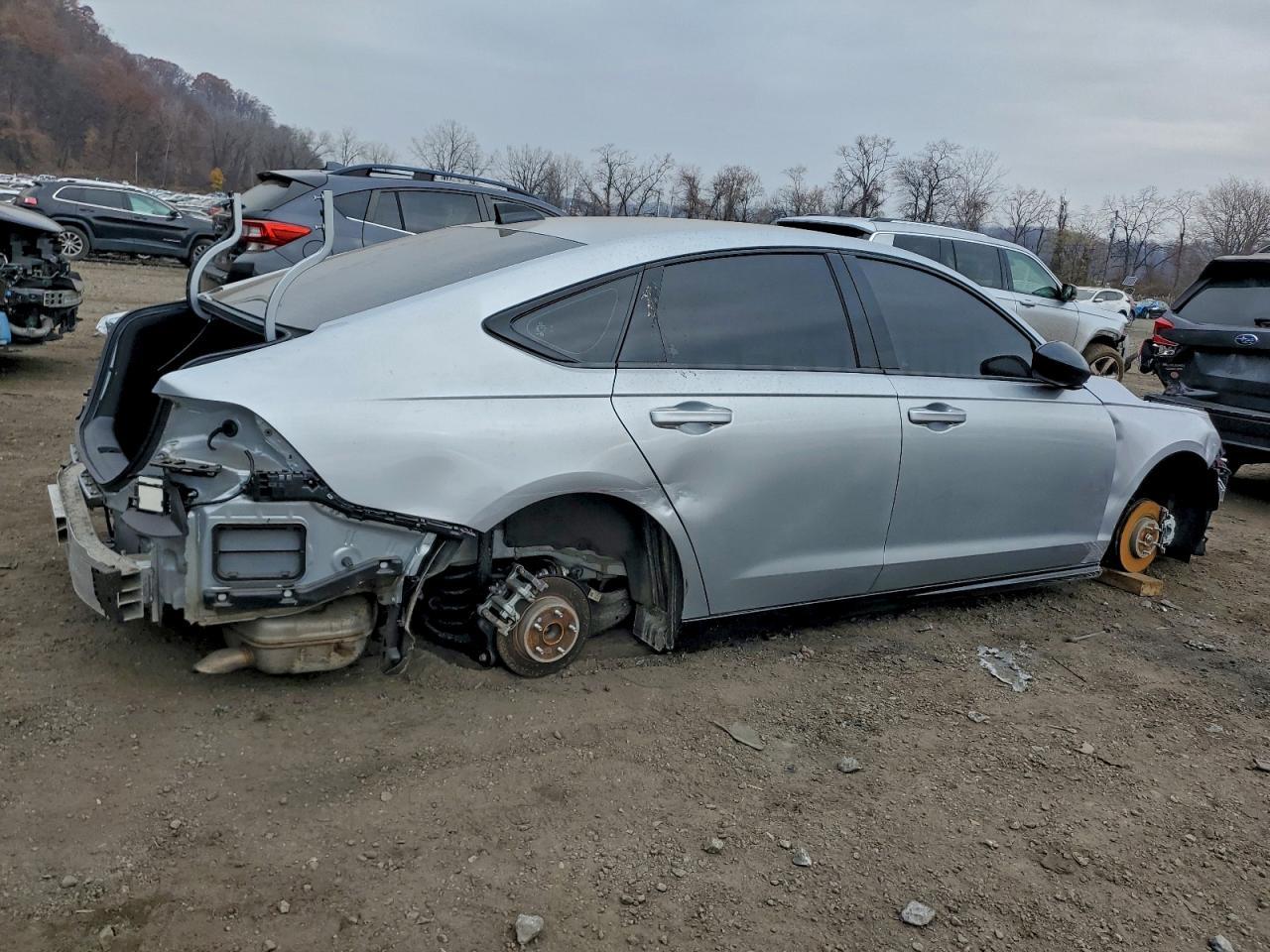 2024 Honda Accord Hybrid Sport-L - Фото 3