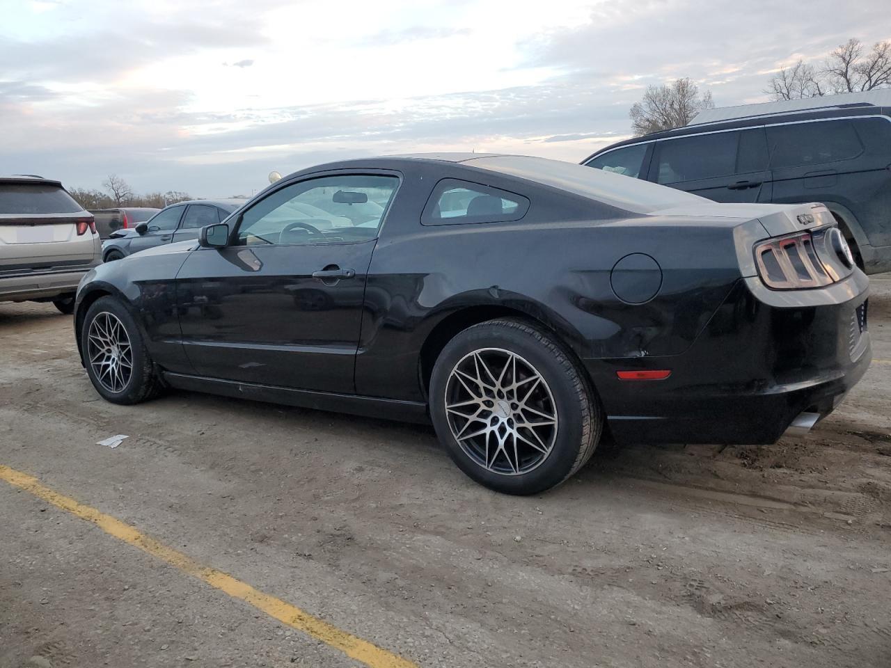 2014 Ford Mustang - Image 2